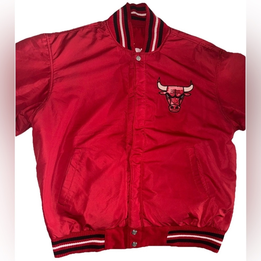 Reversible Chicago Bulls Jacket - Picture 15 of 16